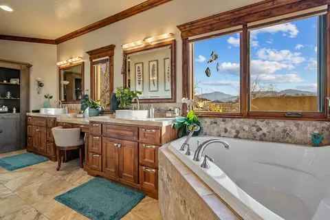4425 Campbell Rd, Phoenix, OR 97535 photo 13