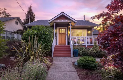 1222 NW Washington Blvd, Grants Pass, OR 97526