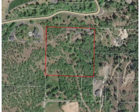 383 NE Ausland Dr, Grants Pass, OR 97526