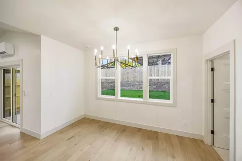 Dining - 356 Randy St, Ashland, OR 97520 photo 1 of 1