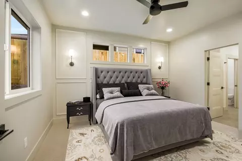 Bedroom - 356 Randy St, Ashland, OR 97520 photo 1 of 8