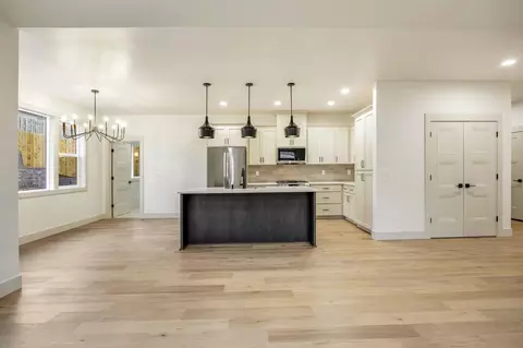 Other - 356 Randy St, Ashland, OR 97520 photo 2 of 8