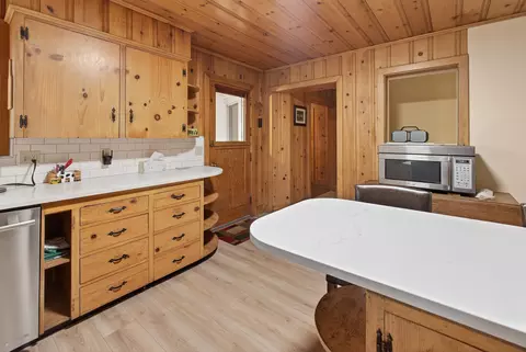 Kitchen - 2170 NE 8th St, Bend, OR 97701 photo 6 of 6