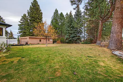 Exterior - 2170 NE 8th St, Bend, OR 97701 photo 15 of 16