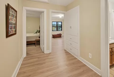 Entry Way - 2170 NE 8th St, Bend, OR 97701 photo 1 of 7