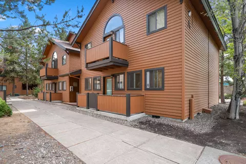 56856 Enterprise Dr # A2, Sunriver, OR 97707