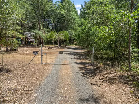291 Crest Dr, Cave Junction, OR 97523 photo 30