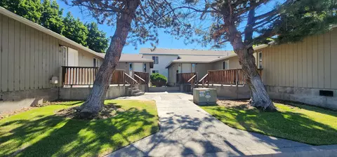 63 NW 7th St, Madras, OR 97741