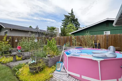 514 S Royal Ave, Eagle Point, OR 97524 photo 16