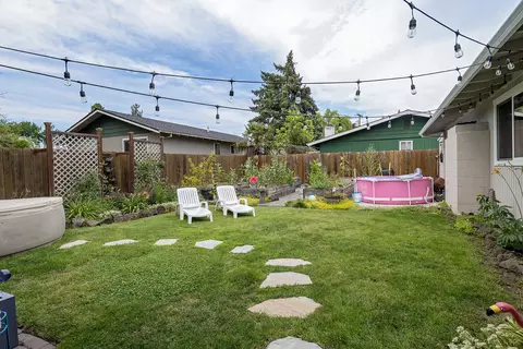 514 S Royal Ave, Eagle Point, OR 97524 photo 14