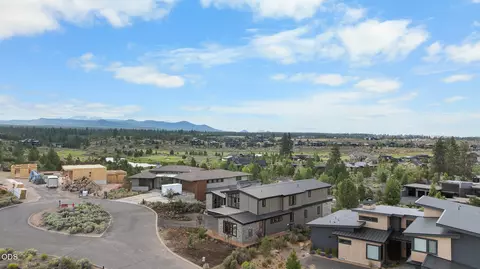 View/Area - 19260 Christopher Ct, Bend, OR 97702 photo 10 of 10