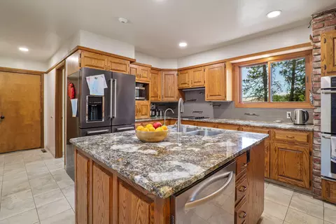 1159 Stevens Rd, Eagle Point, OR 97524 photo 11