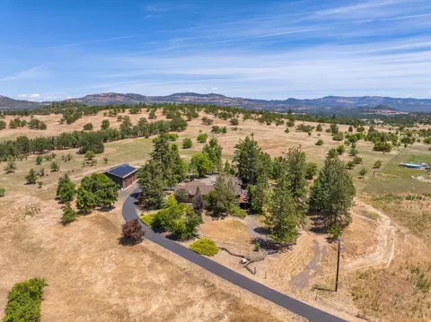 1159 Stevens Rd, Eagle Point, OR 97524 photo 57