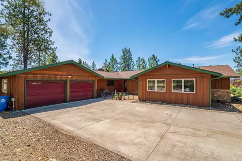 1159 Stevens Rd, Eagle Point, OR 97524 photo 3