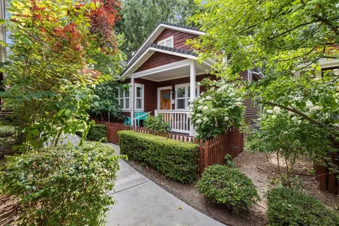 2287 Siskiyou Blvd, Ashland, OR 97520