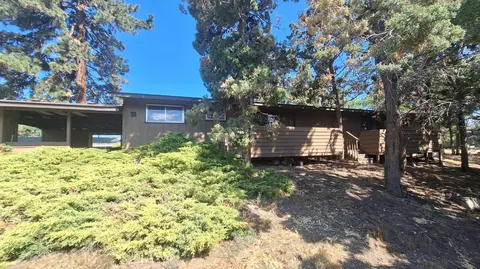 424 NE Thurston Ave, Bend, OR 97701