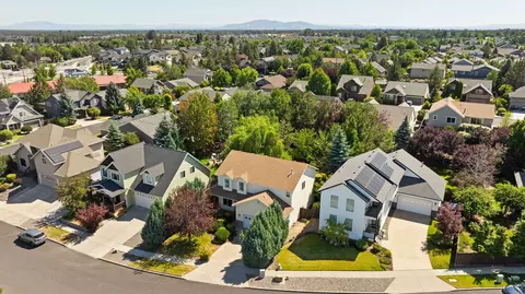 View/Area - 3144 NE Nathan Dr, Bend, OR 97701 photo 2 of 16