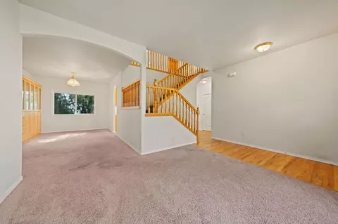 Living - 3144 NE Nathan Dr, Bend, OR 97701 photo 1 of 9