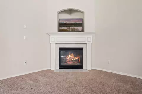 Living - 3144 NE Nathan Dr, Bend, OR 97701 photo 8 of 9