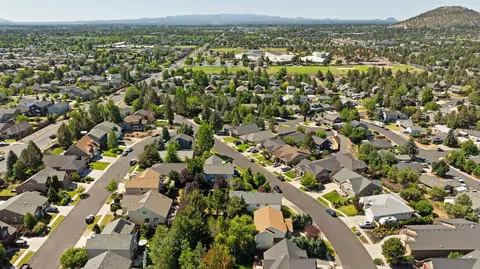 View/Area - 3144 NE Nathan Dr, Bend, OR 97701 photo 13 of 16