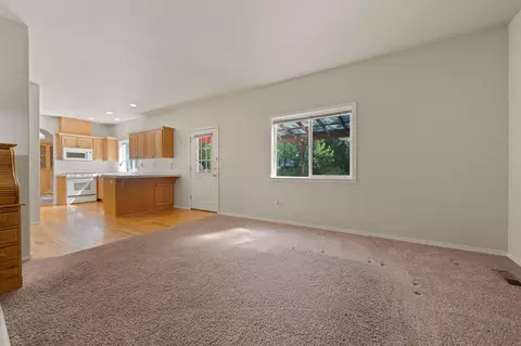 Living - 3144 NE Nathan Dr, Bend, OR 97701 photo 9 of 9