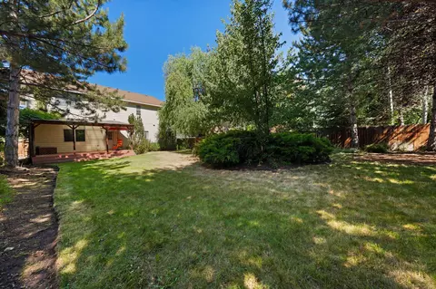 Exterior - 3144 NE Nathan Dr, Bend, OR 97701 photo 12 of 13