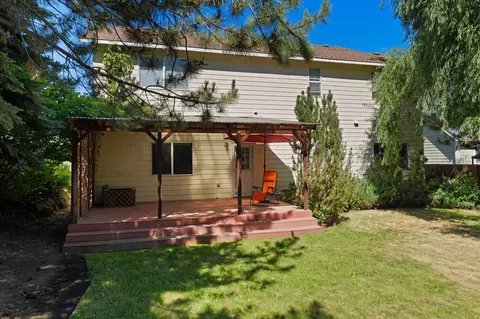 Exterior - 3144 NE Nathan Dr, Bend, OR 97701 photo 5 of 13