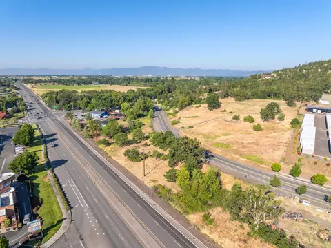 10569 Hannon Rd, Eagle Point, OR 97524 photo 15