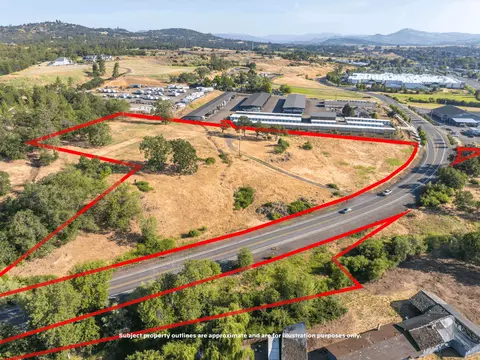 10569 Hannon Rd, Eagle Point, OR 97524 photo 3
