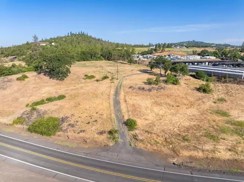 10569 Hannon Rd, Eagle Point, OR 97524 photo 18