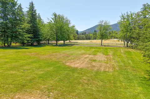 Other - 357 Reiten Dr, Ashland, OR 97520 photo 2 of 17