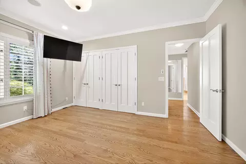 Bedroom - 357 Reiten Dr, Ashland, OR 97520 photo 3 of 6