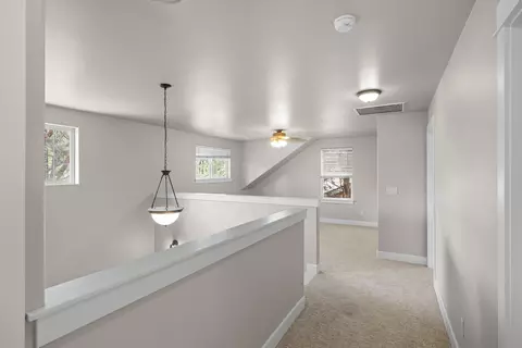 Entry Way - 20650 Redwing Ln, Bend, OR 97702 photo 2 of 2