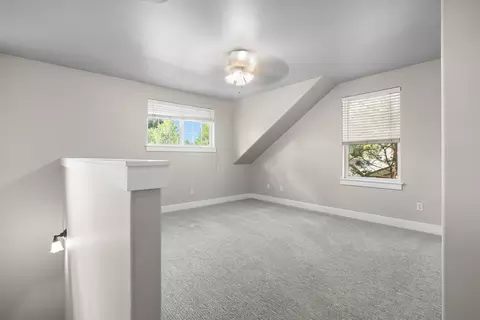 Bedroom - 20650 Redwing Ln, Bend, OR 97702 photo 3 of 9