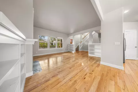 Living - 20650 Redwing Ln, Bend, OR 97702 photo 4 of 5