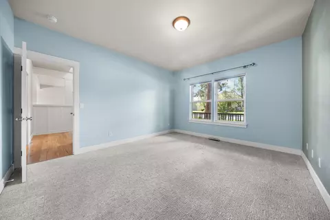 Bedroom - 20650 Redwing Ln, Bend, OR 97702 photo 2 of 9