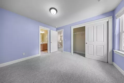 Bedroom - 20650 Redwing Ln, Bend, OR 97702 photo 5 of 9