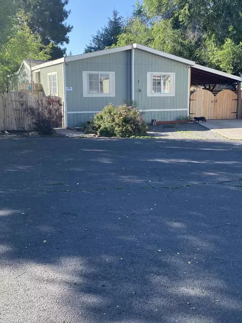 4647 Winter Ave #SPC 55, Klamath Falls, OR 97603
