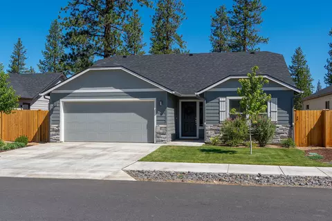 1810 W Williamson Ave, Sisters, OR 97759