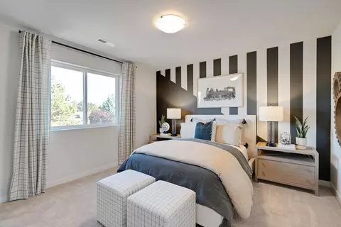 Bedroom - 63234 Carly Ln, Bend, OR 97701 photo 2 of 4