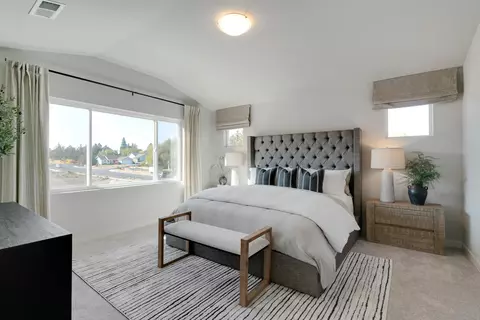Bedroom - 63234 Carly Ln, Bend, OR 97701 photo 1 of 4