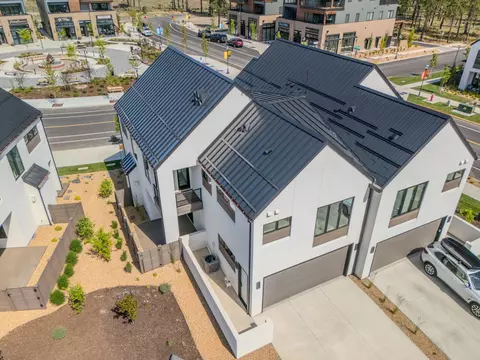 View/Area - 1142 NW Ochoa Dr, Bend, OR 97703 photo 3 of 3