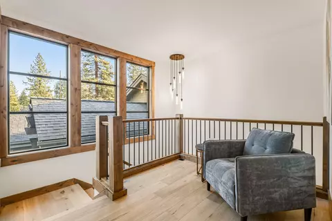 Entry Way - 17875 Preservation Loop #422, Bend, OR 97707 photo 3 of 4