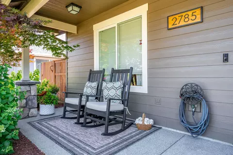 2785 SW Elmer Nelson Ln, Grants Pass, OR 97527
