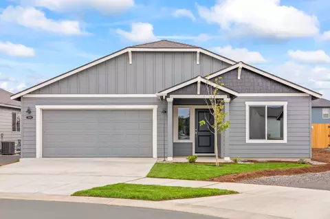 1190 NW Varnish Ln #35, Redmond, OR 97756