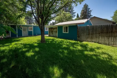 Exterior - 532 NE Quimby Ave, Bend, OR 97701 photo 11 of 11