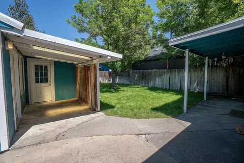 Exterior - 532 NE Quimby Ave, Bend, OR 97701 photo 7 of 11
