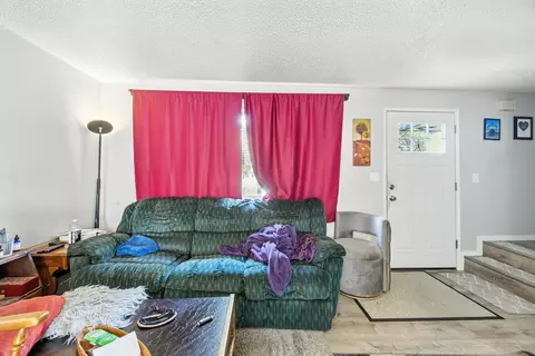 Entry Way - 316 W 3rd St, Phoenix, OR 97535 photo 2 of 2