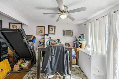 Dining - 316 W 3rd St, Phoenix, OR 97535 photo 2 of 2
