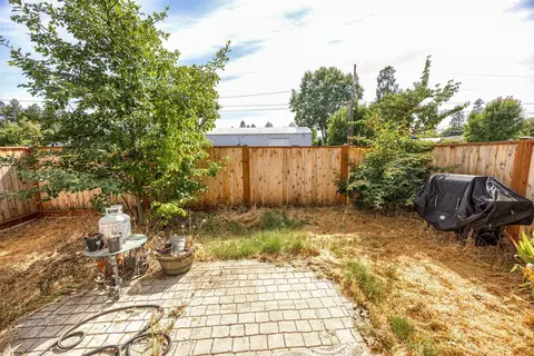 Exterior - 316 W 3rd St, Phoenix, OR 97535 photo 3 of 7